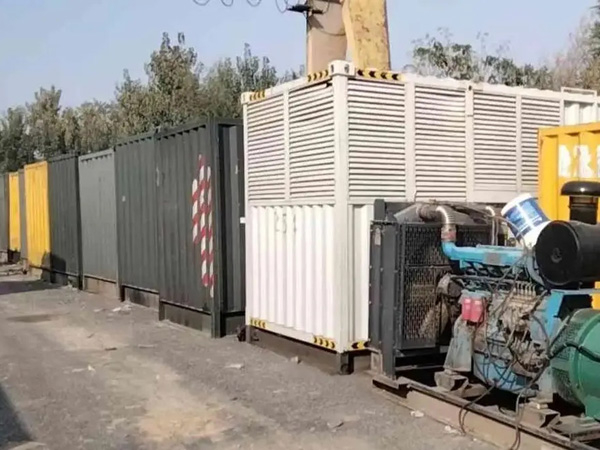 桃城200KW柴油发电机机组每小时油耗是多少?
